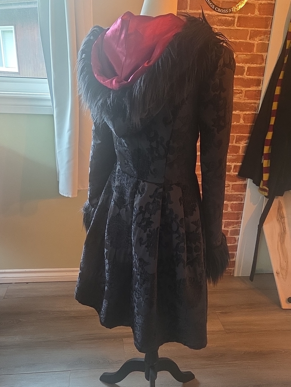 Widow Flared Brocade Coat - Picture 6 of 8